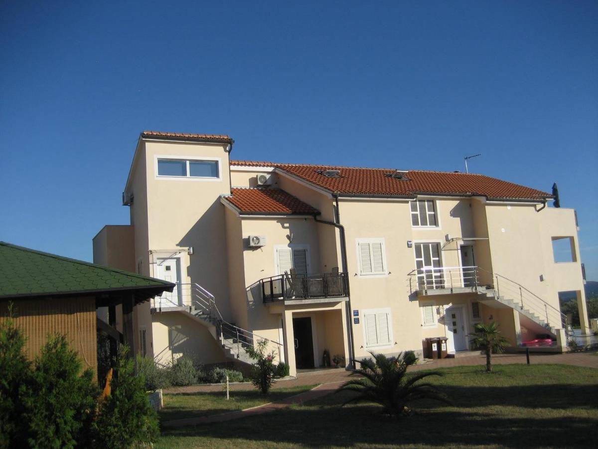 סבטי פיליפ אי ג'קוב Villa „Drei Palmen“ מראה חיצוני תמונה